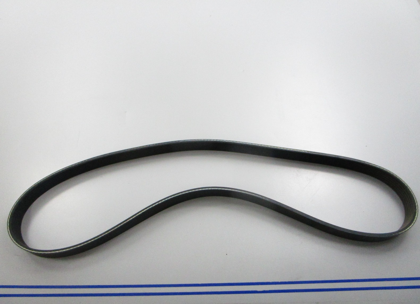 NEW K060410 Gates Micro-V Serpentine Belt 0810