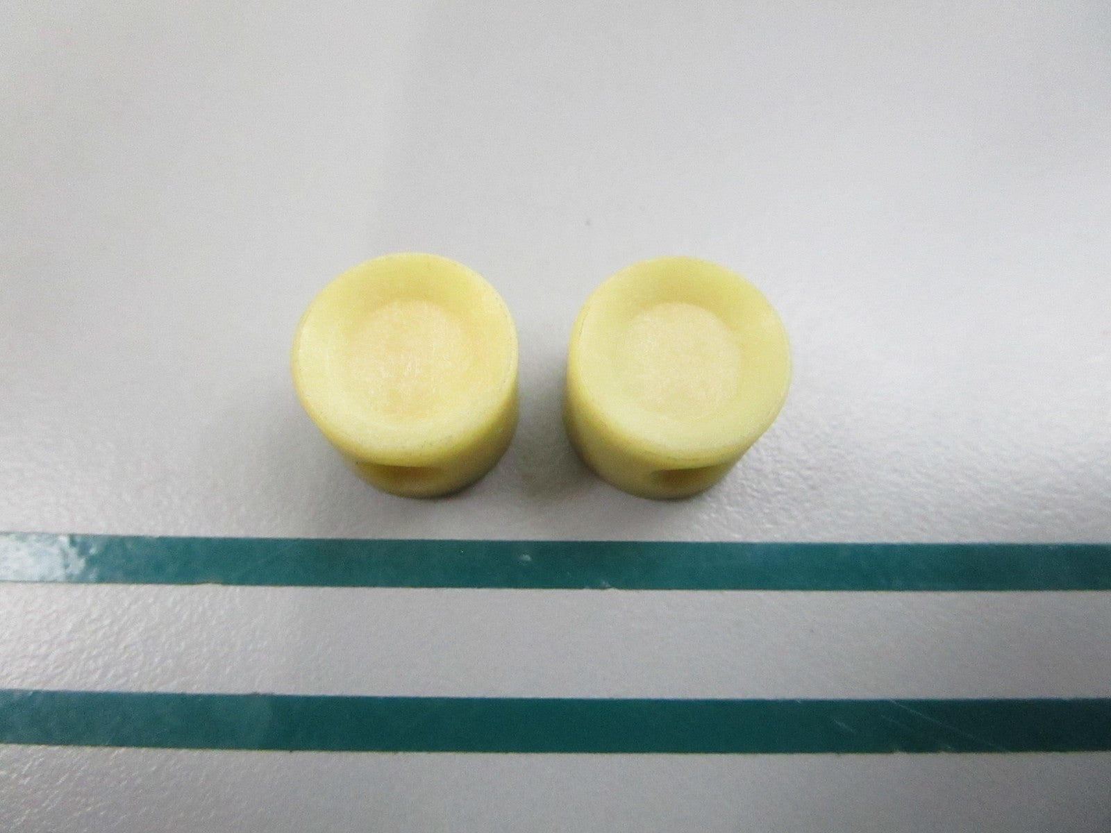 NEW OEM (LOT OF 2) 323655 0323655 OMC Johnson Evinrude Pivot Nut 0810