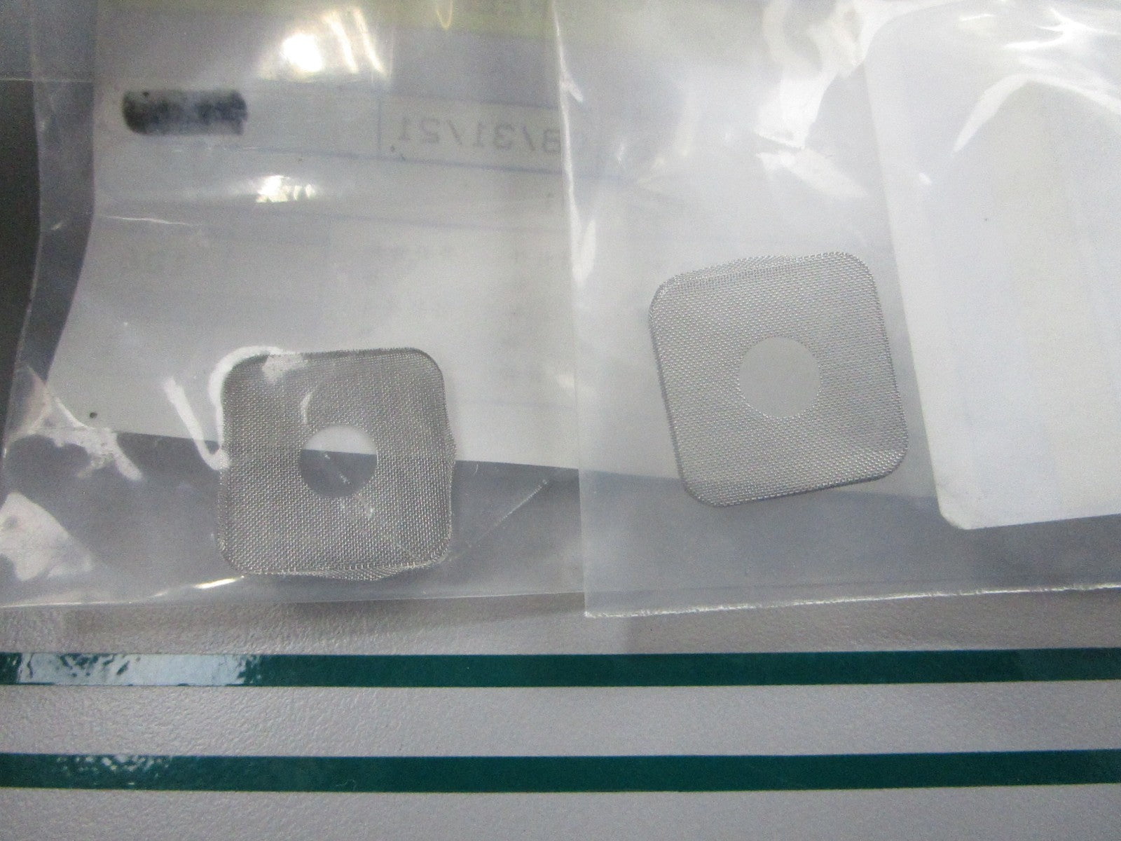 NEW OEM (LOT OF 2) 312633 0312633 OMC Johnson Evinrude Screen 0810