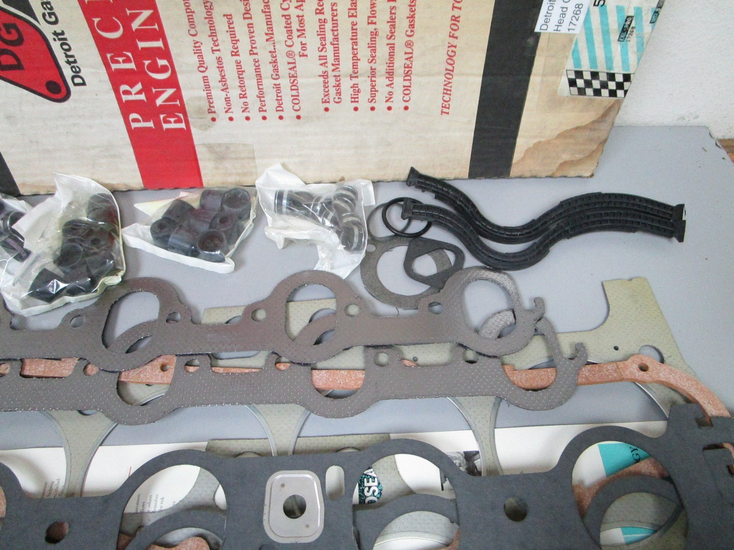 *NEW OEM* 0720 Detroit Ford Cylinder Head Gasket Set 17268 59268HS 59268