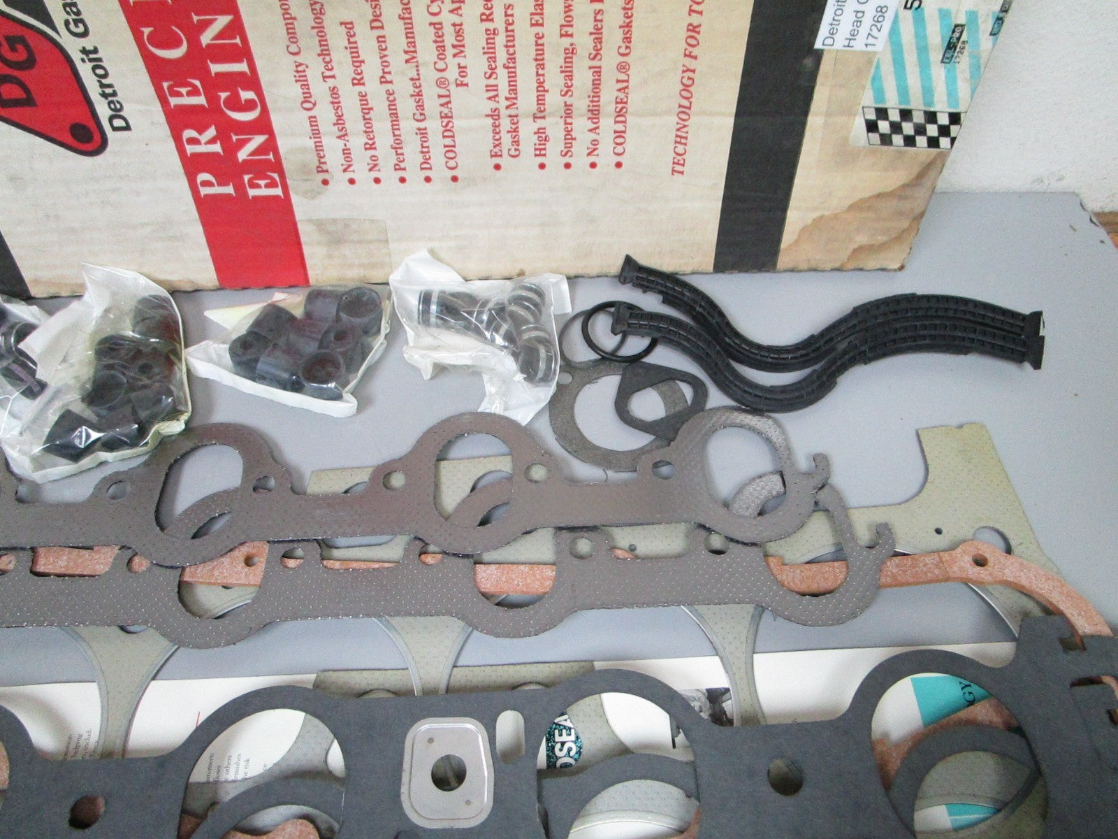 *NEW OEM* 0720 Detroit Ford Cylinder Head Gasket Set 17268 59268HS 59268