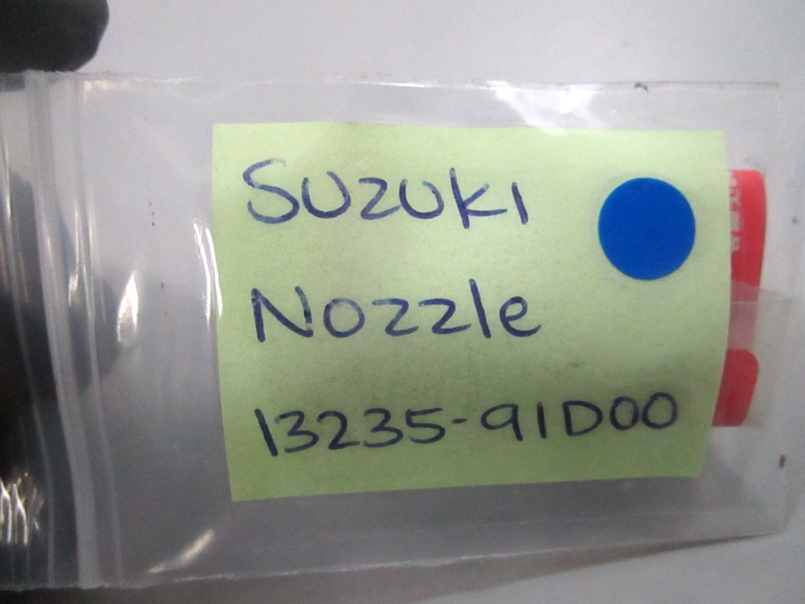 *NEW OEM* 0810 Suzuki Nozzle 13235-91D00