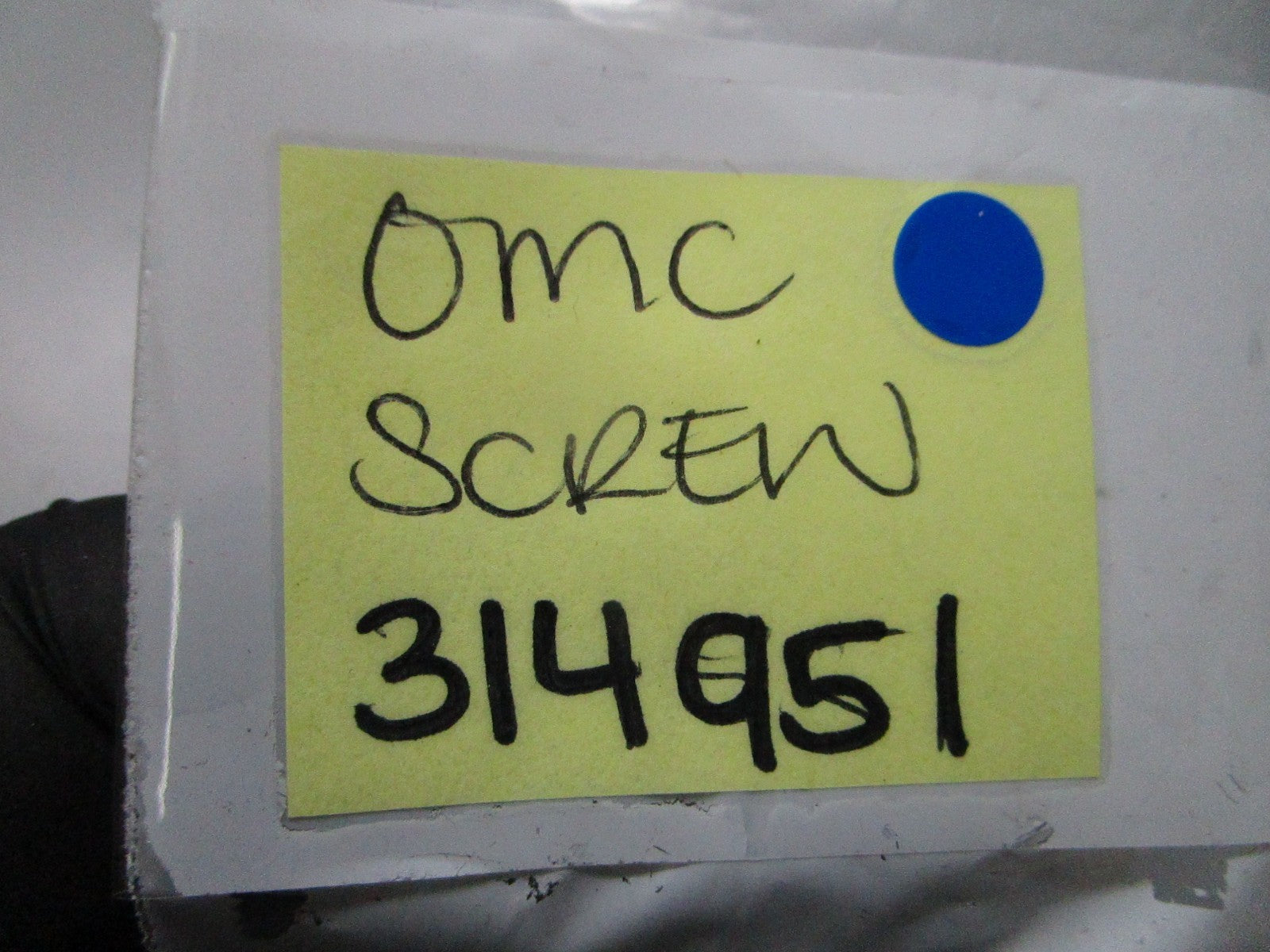 *NEW OEM* (LOT OF 2) 0720 OMC Johnson Evinrude Screw 314951 0314951