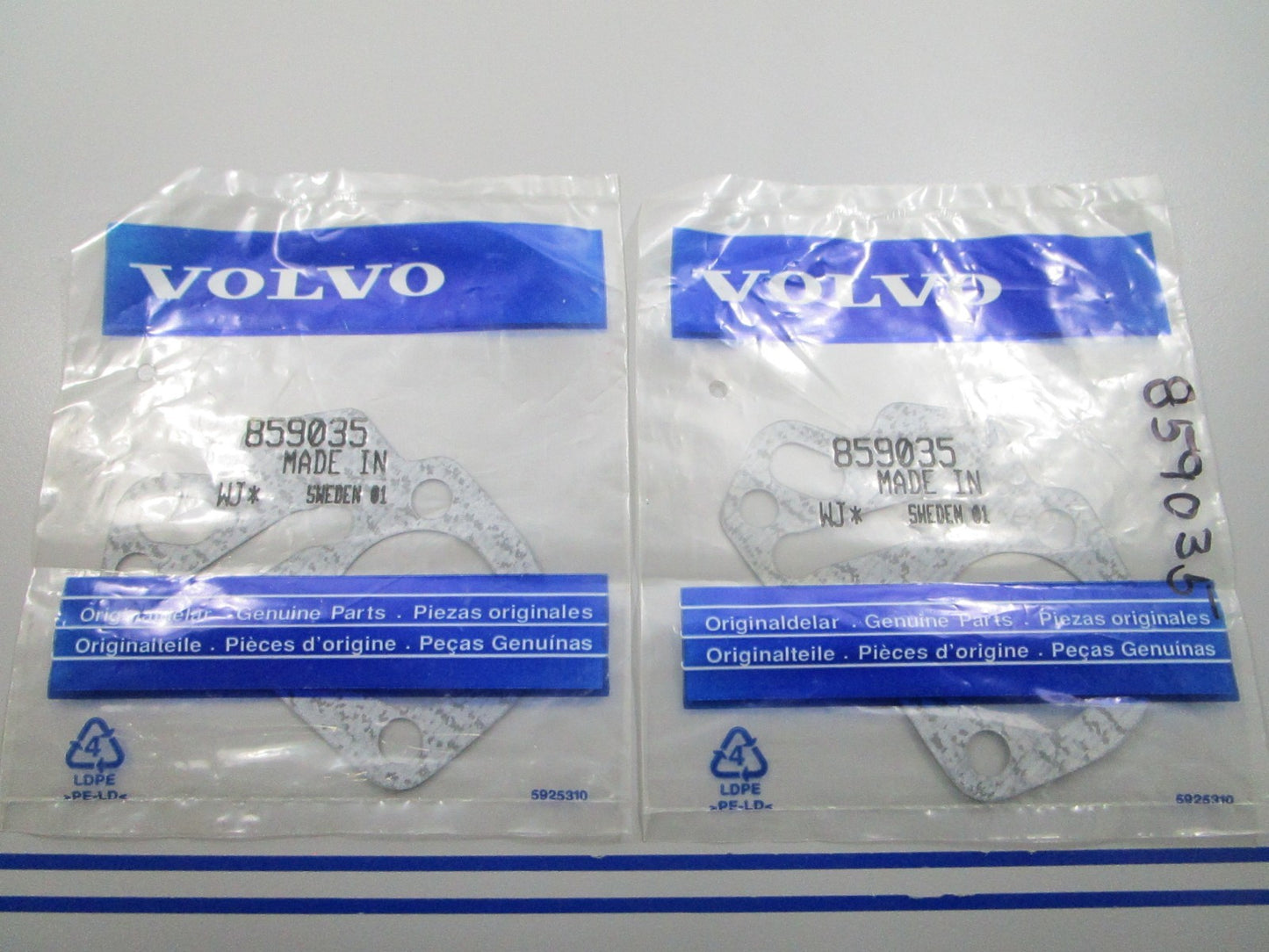 *NEW OEM* (LOT OF 2) 0810 Volvo Penta Gasket 859035