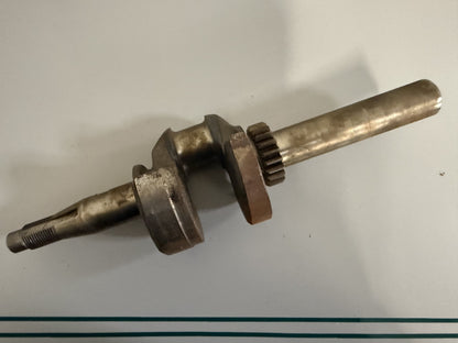 NEW OEM 261293 Briggs & Stratton Crankshaft 0820