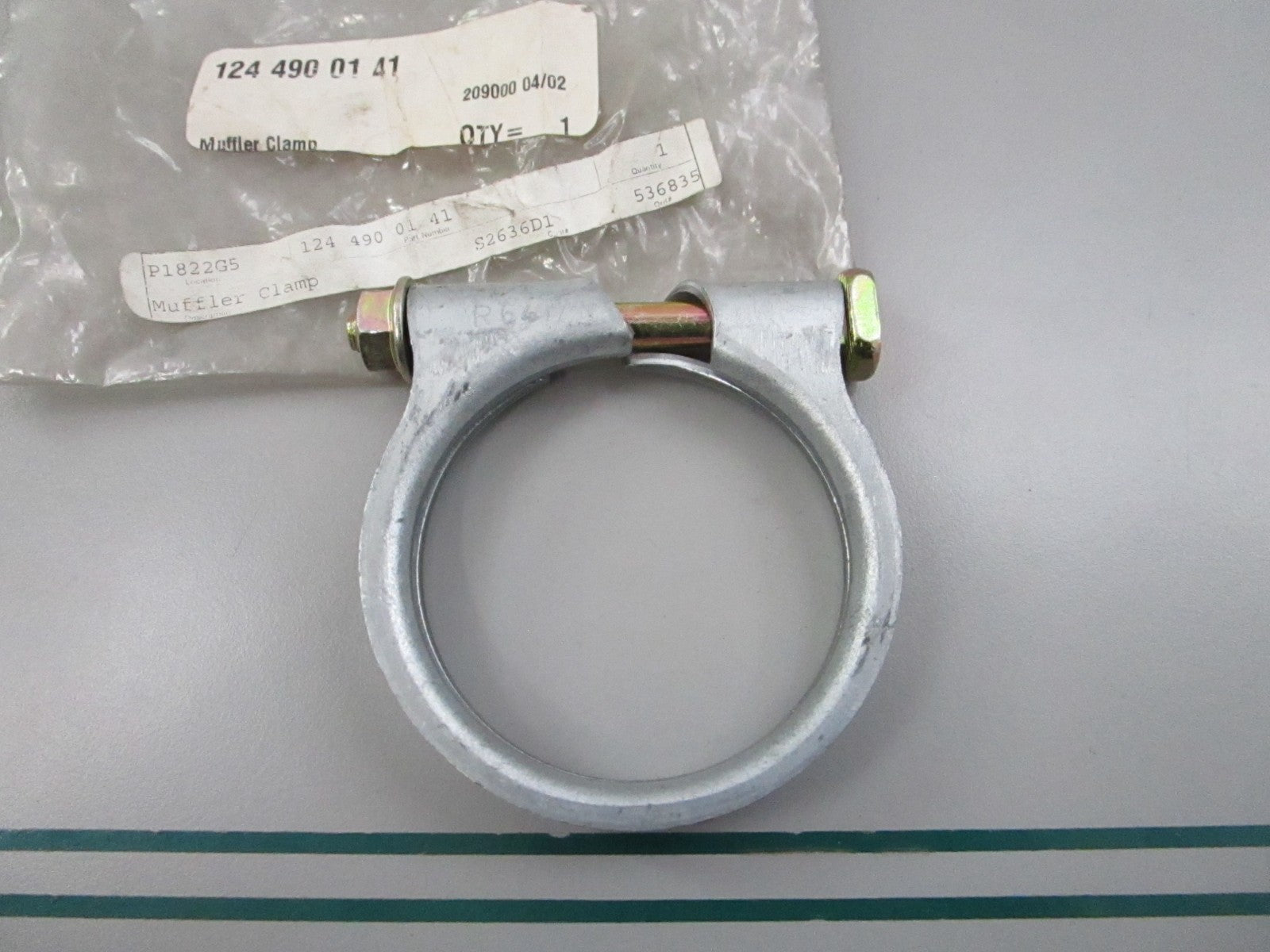 NEW OEM 1244900141 Mercedes-Benz Muffler Clamp 0810