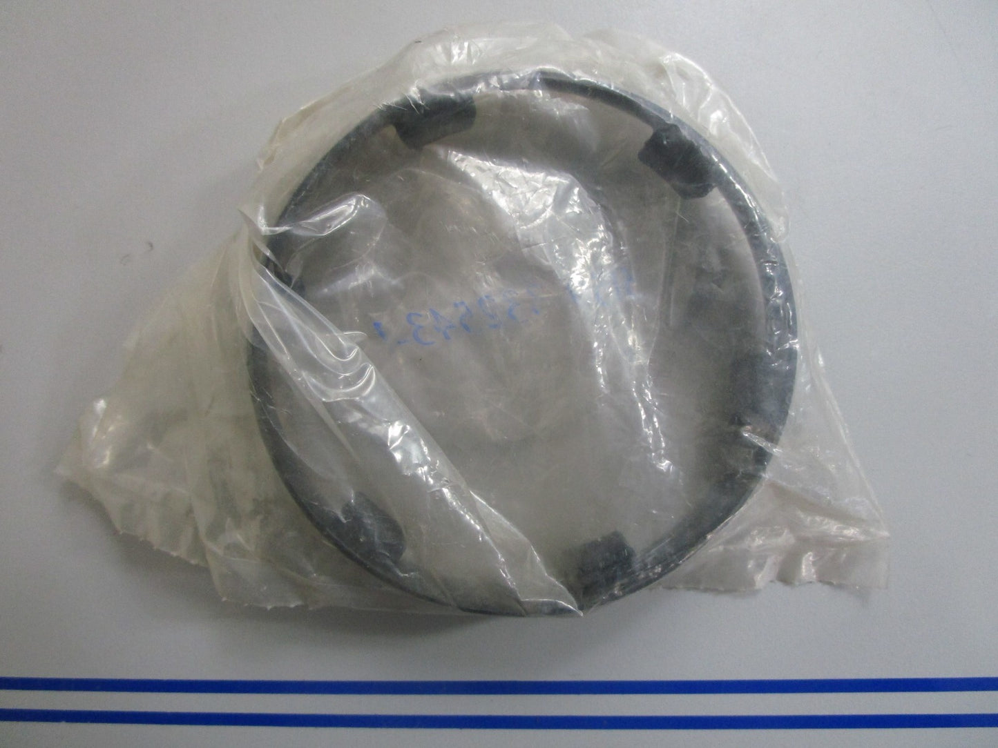 *NEW OEM* 0810 OMC Johnson Evinrude Converging Ring 332543 0332543