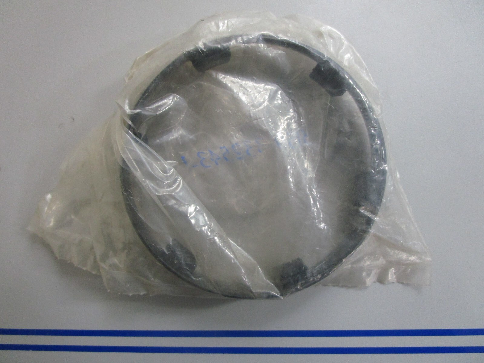 *NEW OEM* 0810 OMC Johnson Evinrude Converging Ring 332543 0332543