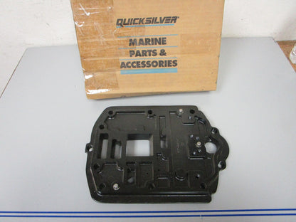 NEW OEM 820194A1 Mercury Force 90 120 hp 1995 1996 1997 Exhaust Plate 0720