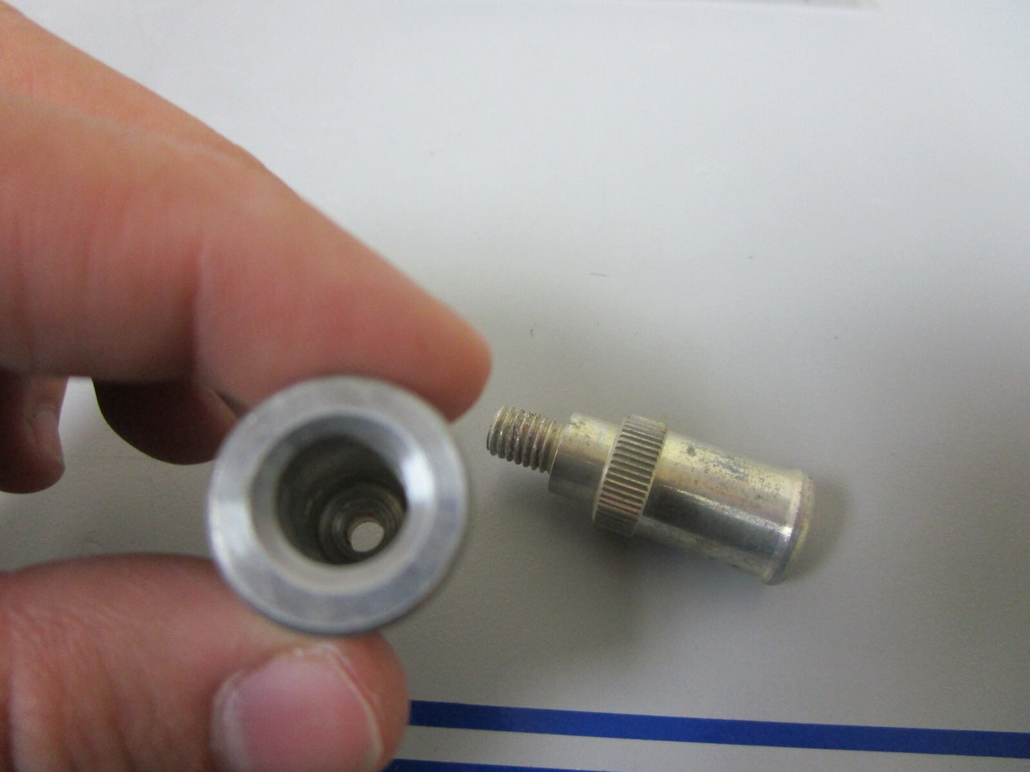 *NEW OEM* (LOT OF 2) 0810 Mercury Quicksilver Plug 22-80218M