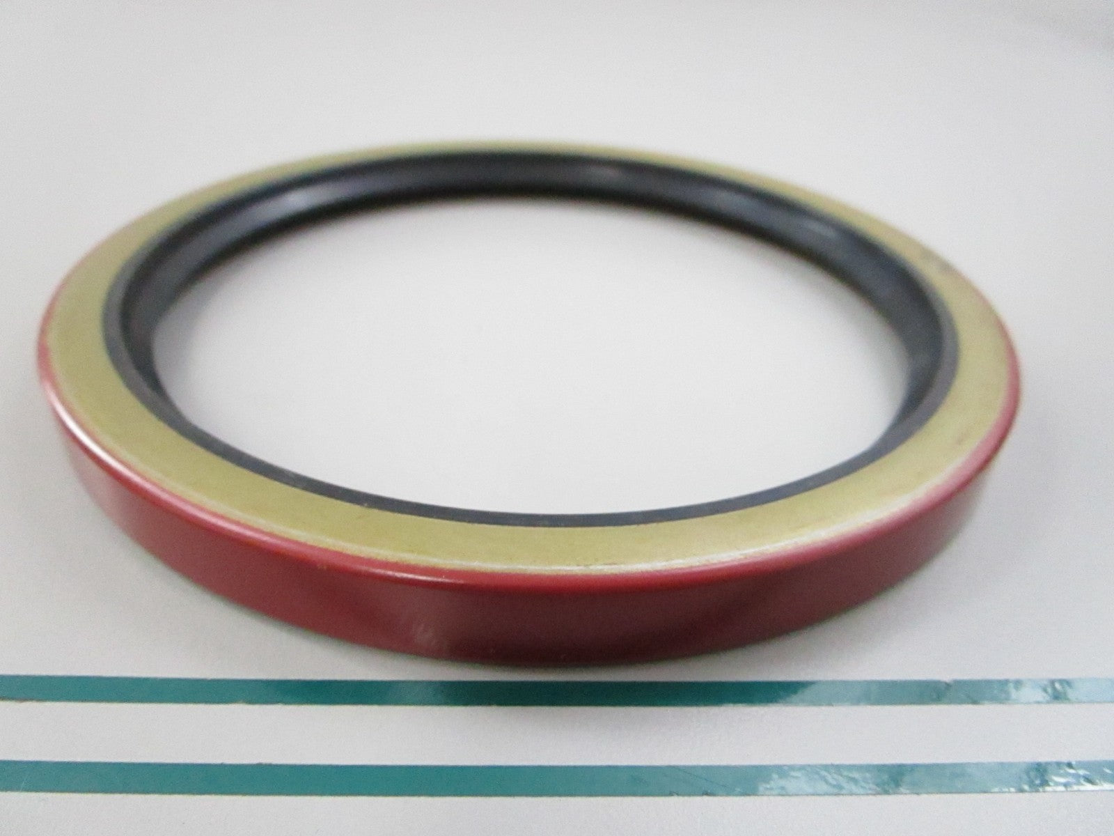 NEW HY141113 For: Hyster Total Source Oil Seal 0810