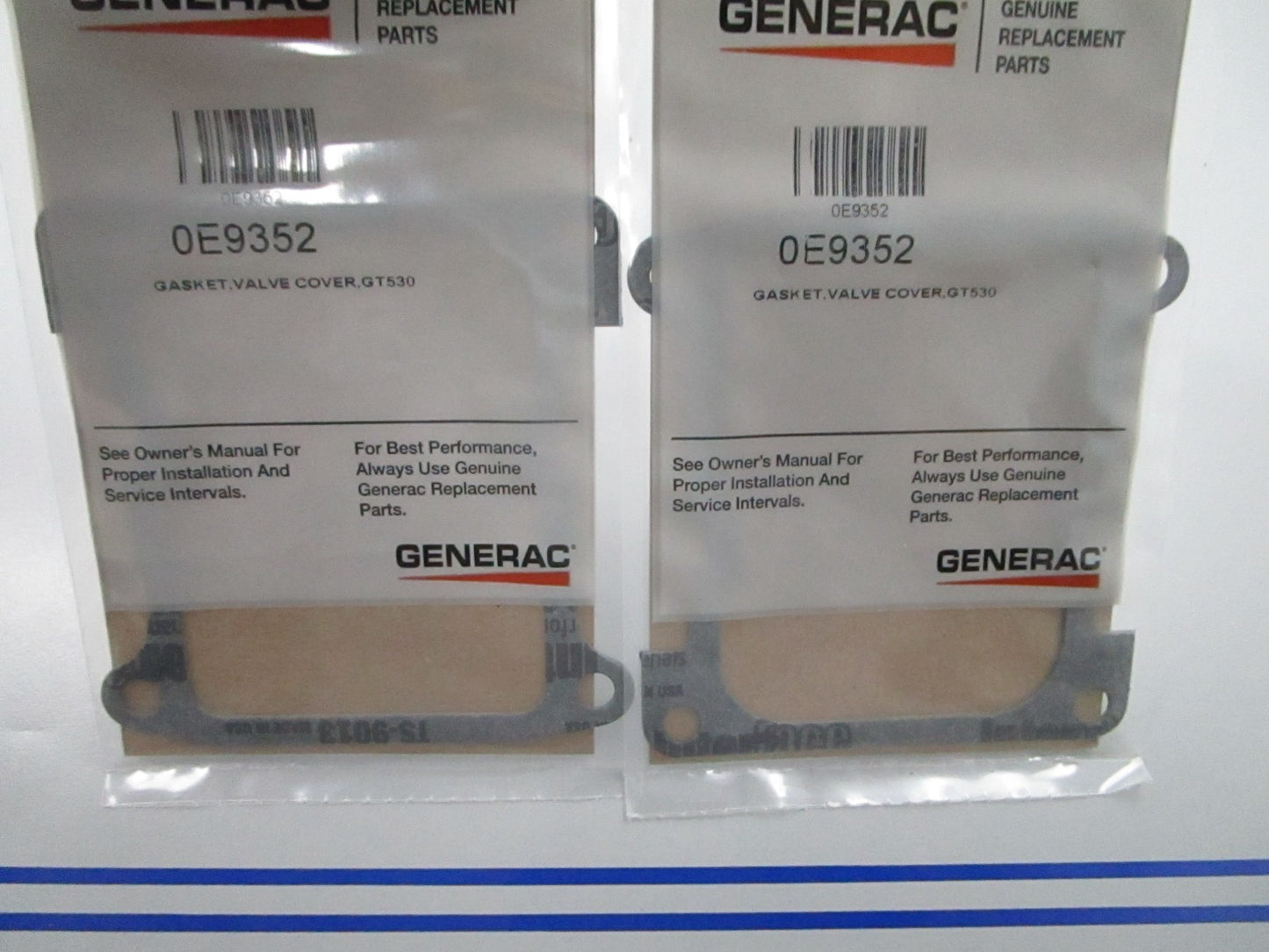 *NEW OEM* (LOT OF 2) 0810 Generac Valve Cover Gasket 0E9352