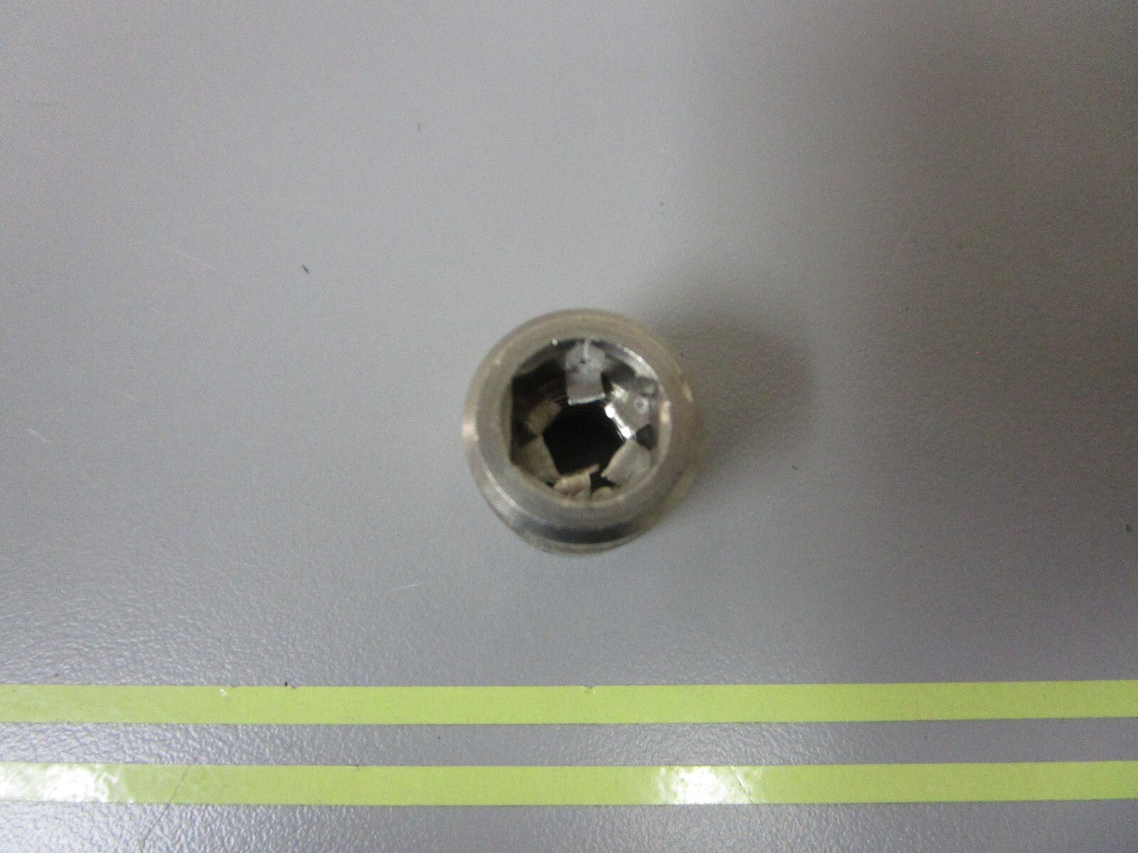 *NEW OEM* 0810 Volvo Penta Nut 832939