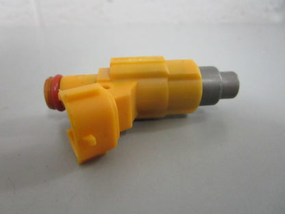 *NEW OEM* 0820 Yamaha Fuel Injector 63P-13761-01-00