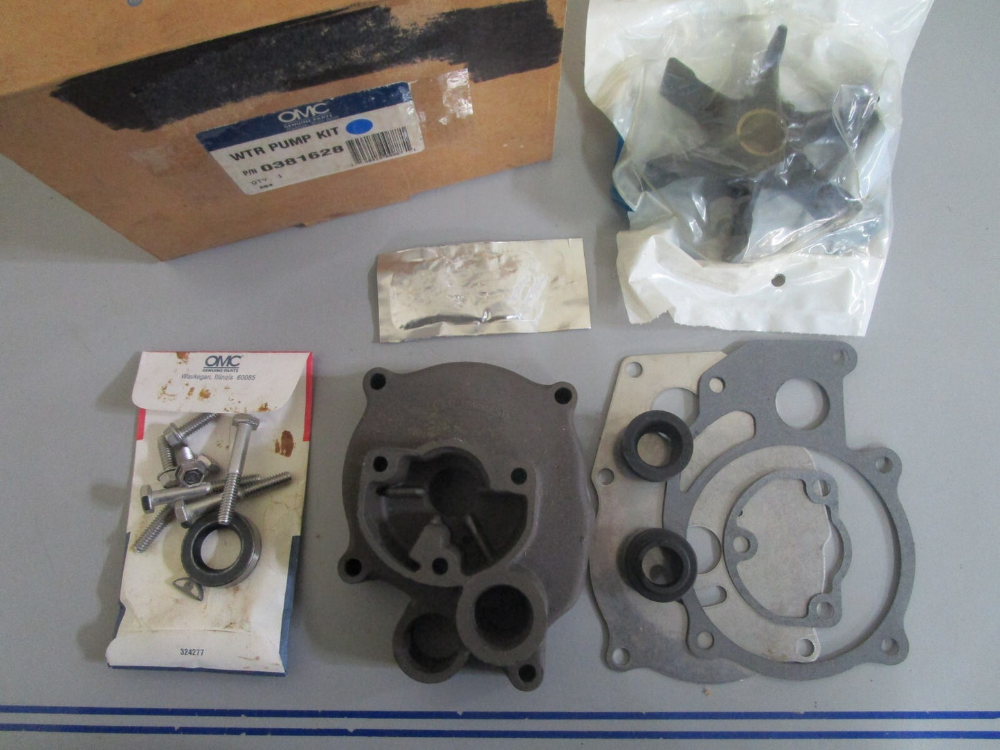 *NEW OEM* 0820 OMC Johnson Evinrude Water Pump Kit 381628 0381628