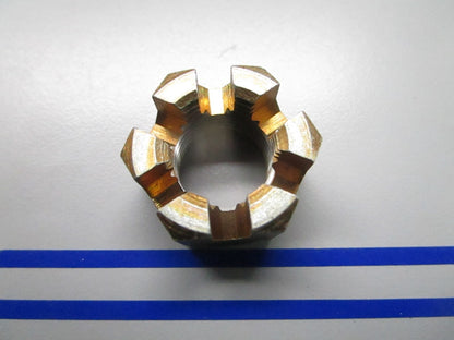*NEW OEM* 0810 Volvo Penta Nut 955883