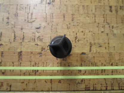 *NEW OEM* 0810 OMC Johnson Evinrude Plunger 353593 0353593