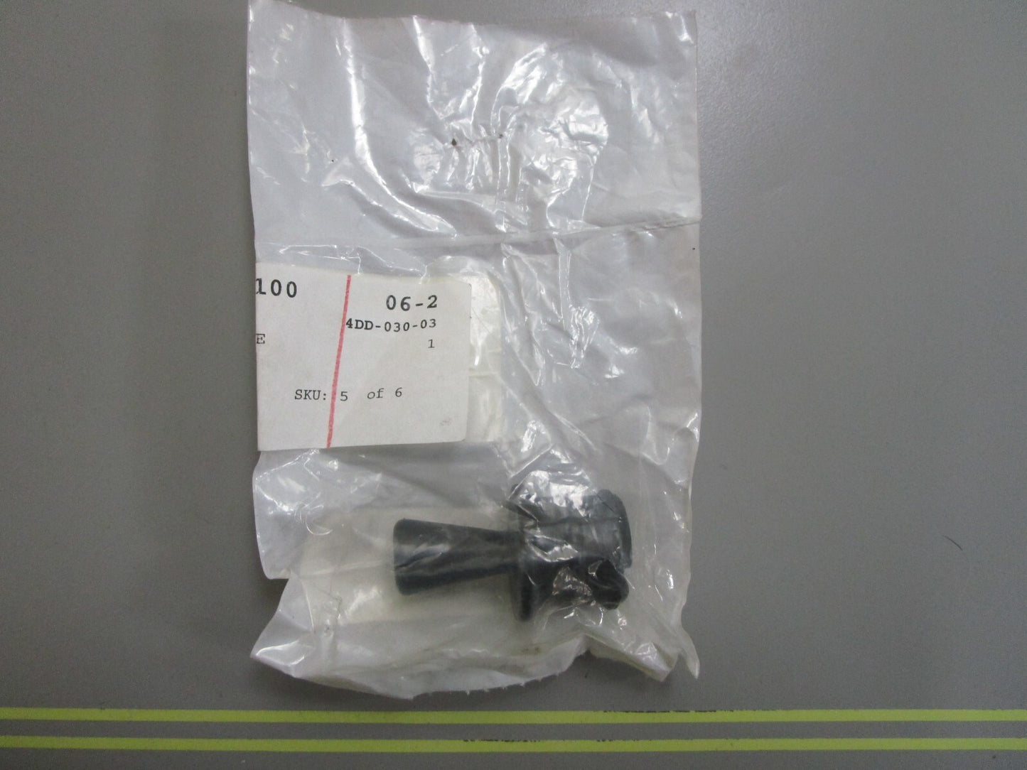 *NEW OEM* 0810 Arctic Cat Tigershark Dropcase Plug 2602-440