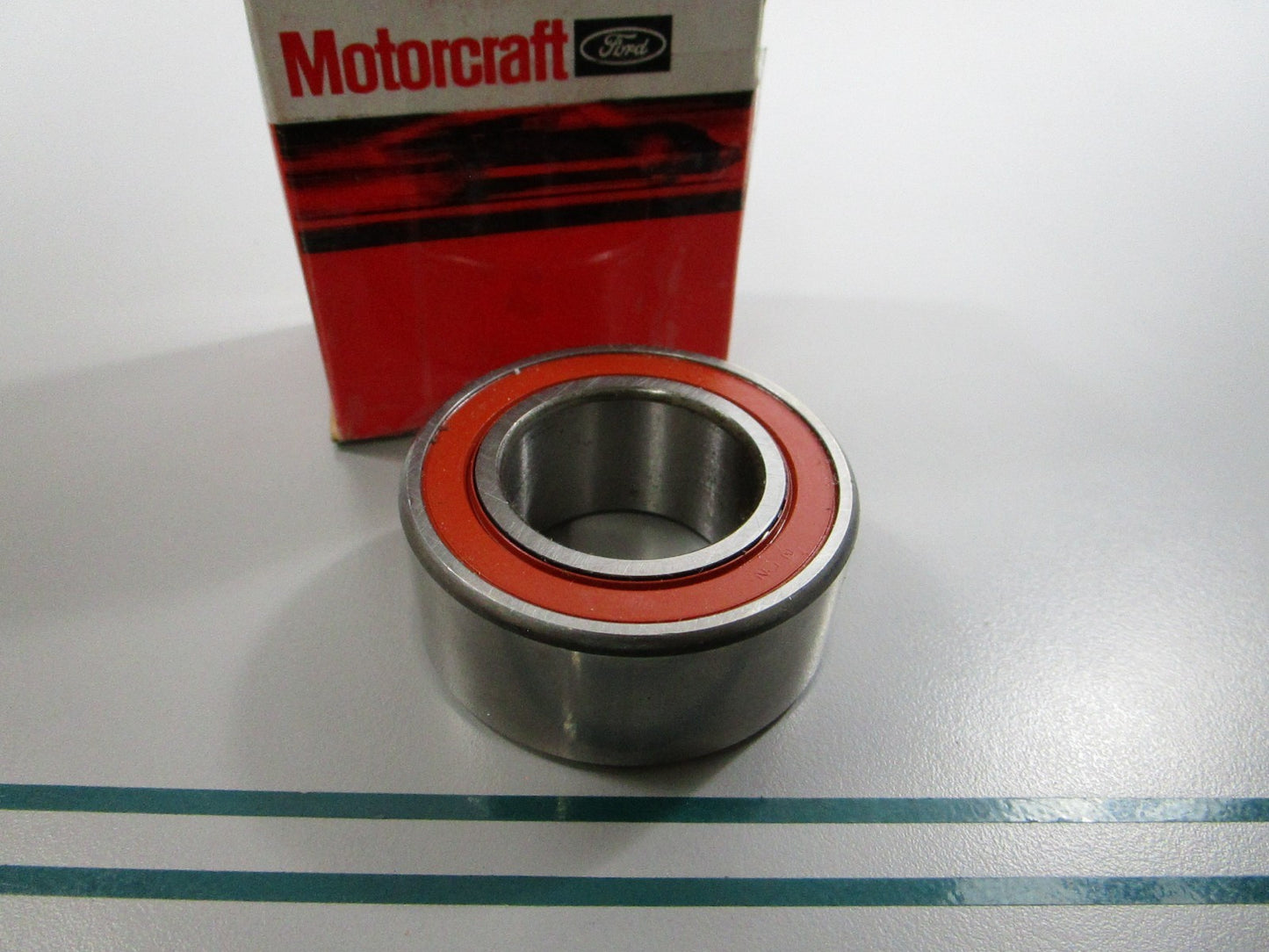 NEW OEM YP-20 C9AZ-2990-A Ford MotorCraft Bearing 0810