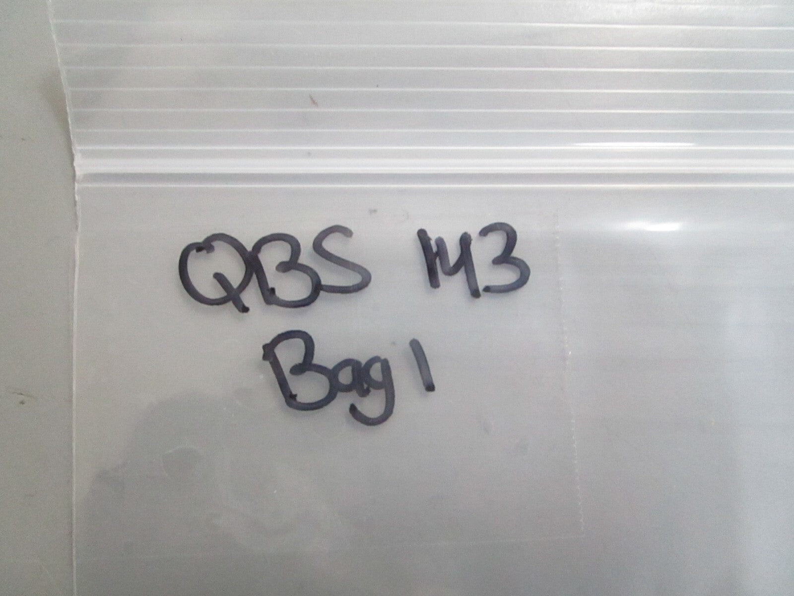 *NEW OEM* (LOT OF 5) 0810 OMC Johnson Evinrude Screw 328695 0328695