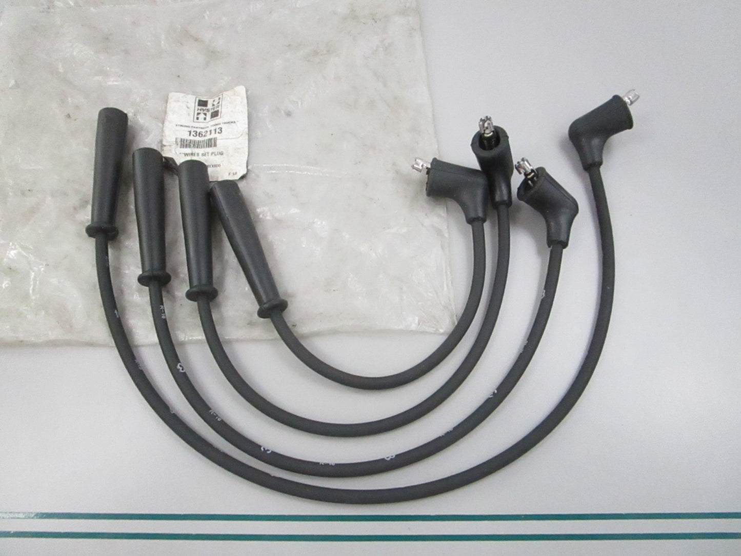 NEW OEM 1362113 Hyster Plug Wire Set 0810