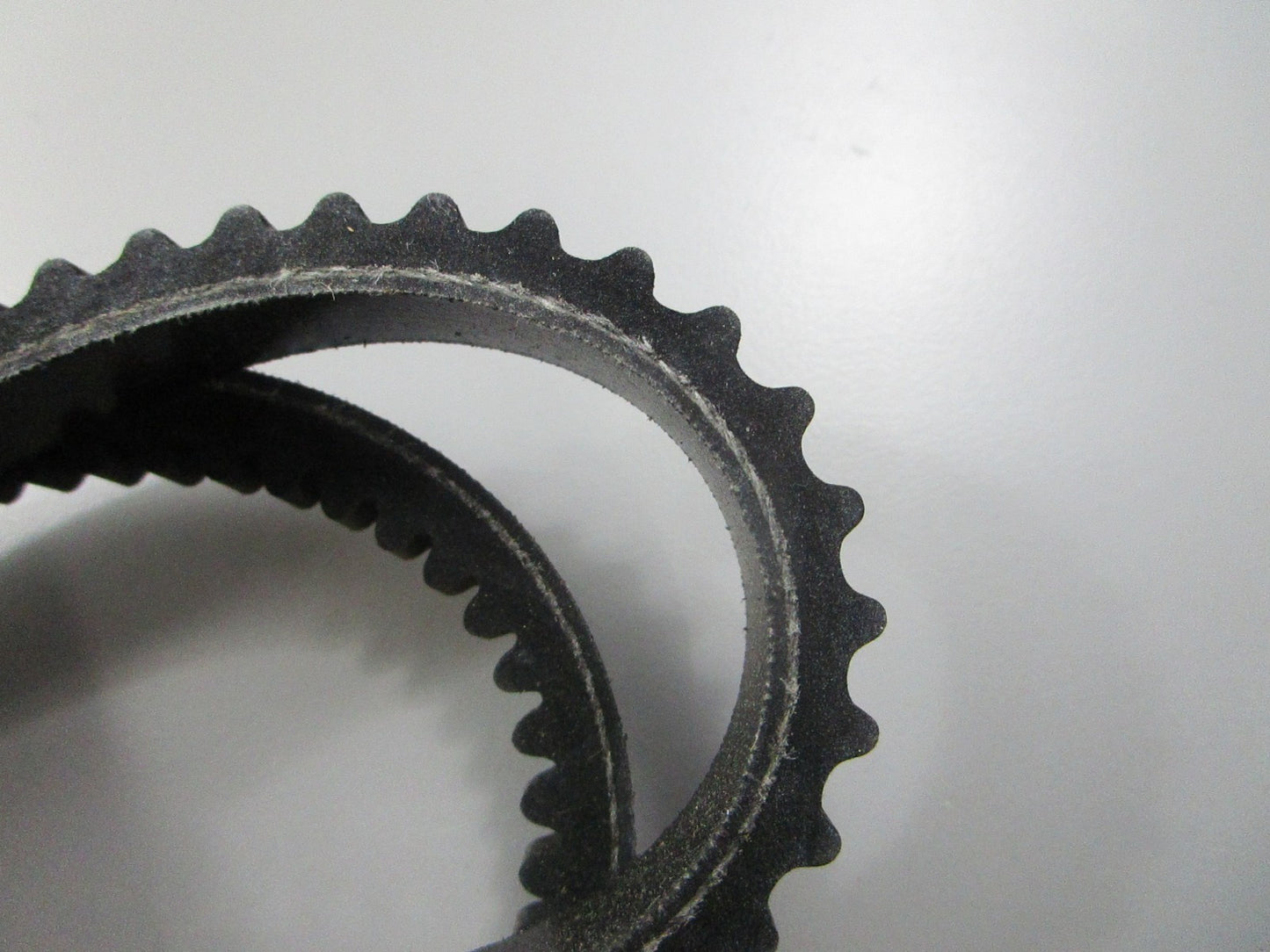 *NEW OEM* 0810 CAT V-Belt 472-3144