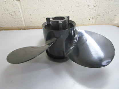 *NEW OEM* 0820 OMC Johnson Evinrude 9.9-15HP 10×7 Propeller 398126 0398126