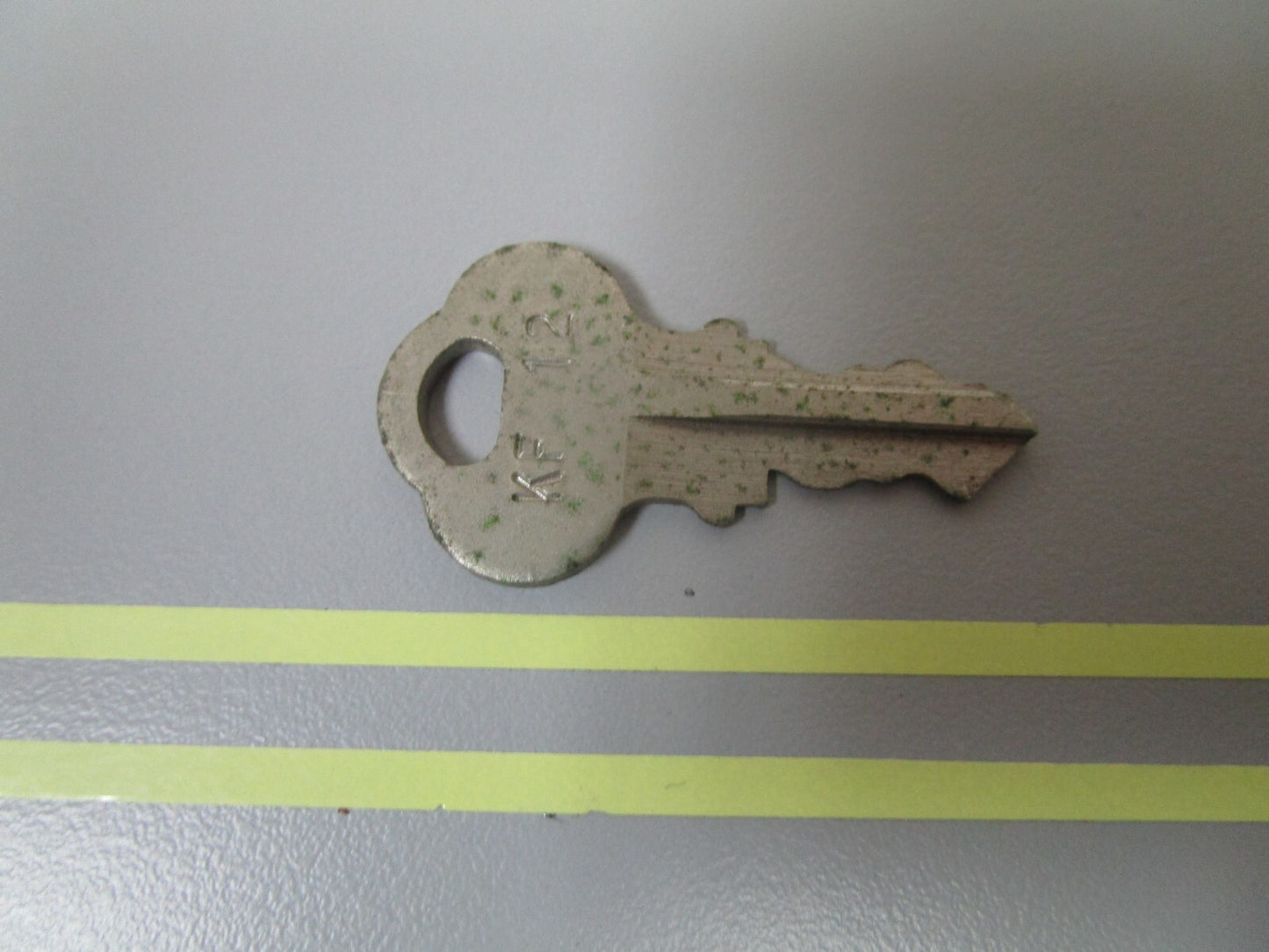 *NEW OEM* 0810 OMC Johnson Evinrude Ignition Key KF12 501527 0501527