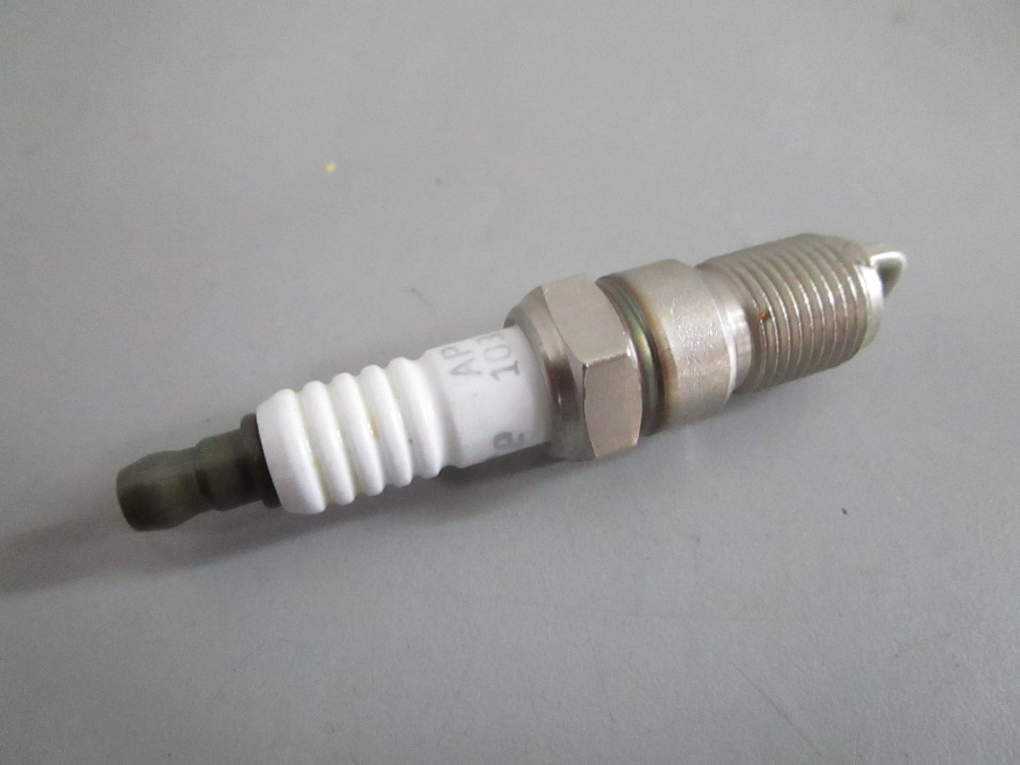 NEW OEM (LOT OF 8) AP103 Autolite Spark Plug 0820