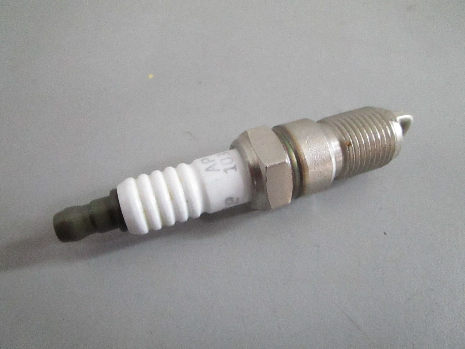 NEW OEM (LOT OF 8) AP103 Autolite Spark Plug 0820