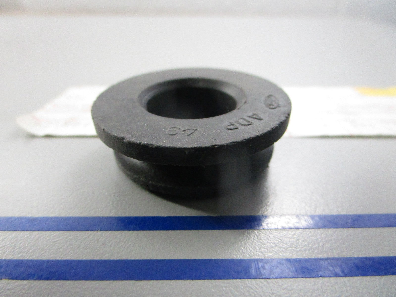 NEW OEM 3852821 Volvo Penta Grommet 0810