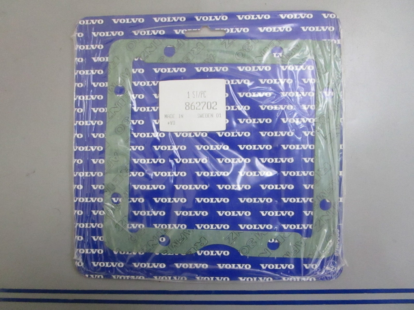 *NEW OEM* 0820 Volvo Penta Gasket 862702