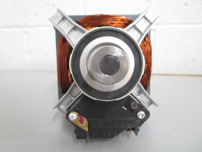 *NEW OEM* 0820 Electrolux Motor & Pulley 131560100