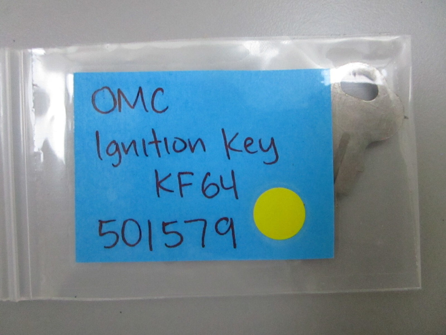 *NEW OEM* 0810 OMC Johnson Evinrude Ignition Key KF64 501579 0501579