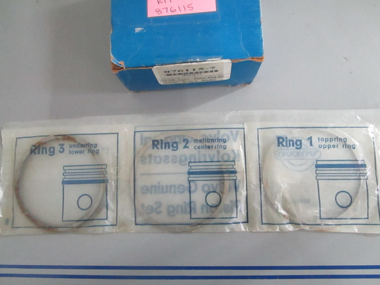 *NEW OEM* 0820 Volvo Penta 3 Piston Ring Set 876115