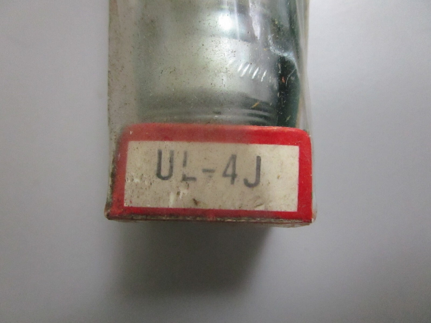 *NEW* 0810 Champion Spark Plug UL-4J