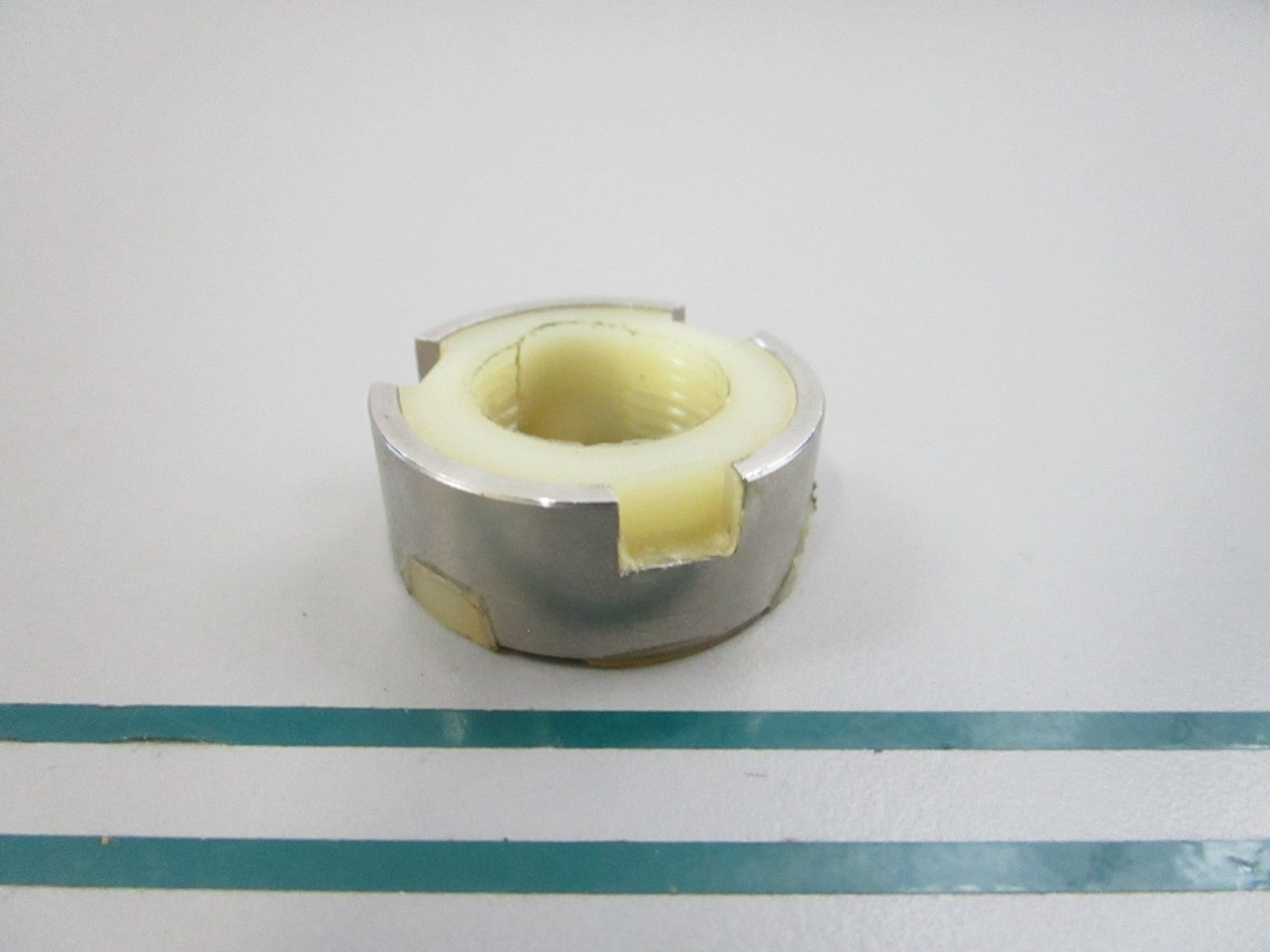 NEW OEM 90179-20M09-00 Yamaha Special Shape Nut 0810