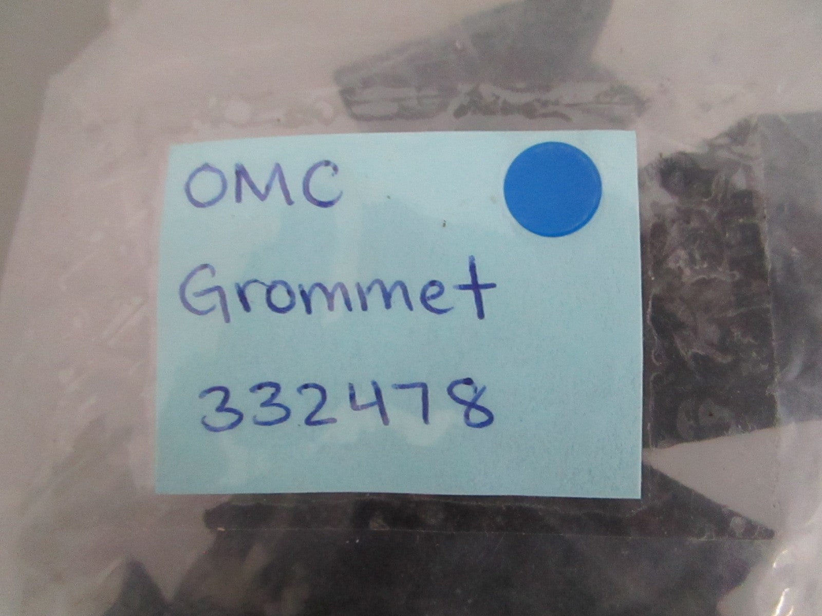 *NEW OEM* 0820 OMC Johnson Evinrude Grommet 332478 0332478