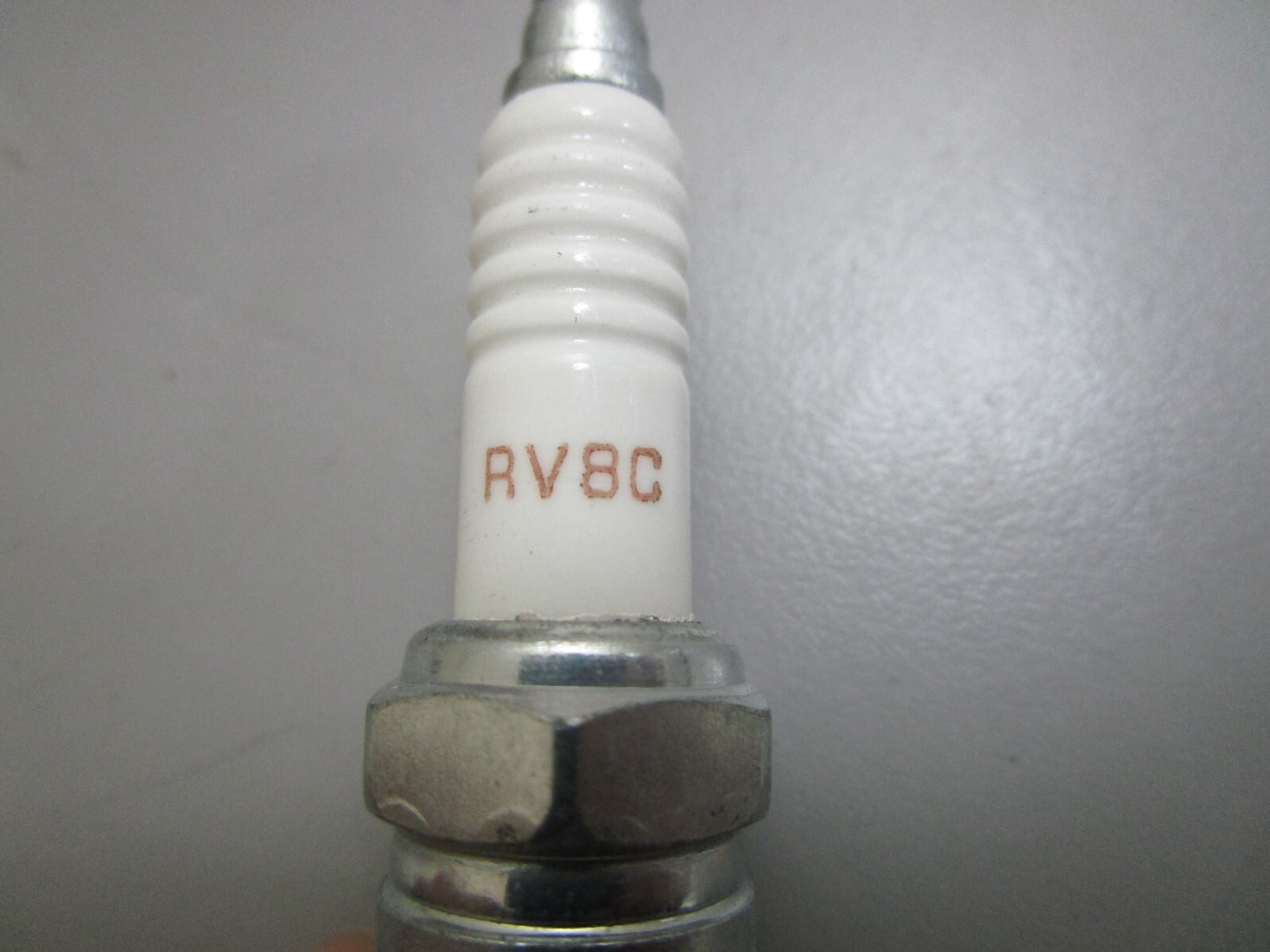 *NEW* (LOT OF 8) 0820 Champion Spark Plug RV8C