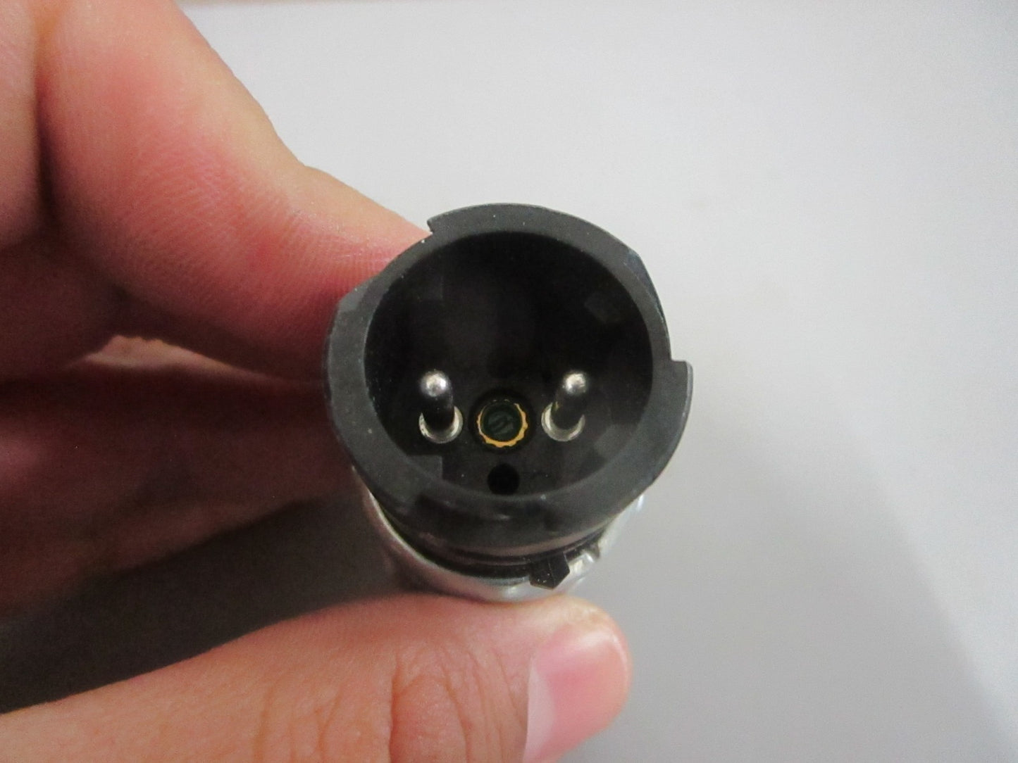 *NEW OEM* 0820 Volvo Penta Pressure Switch 21202753