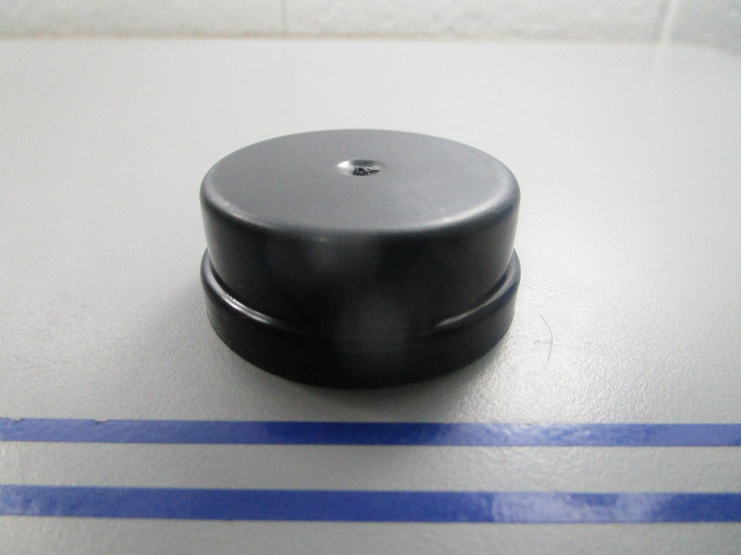 NEW OEM MTD 931-0484A Hub Cap 0810