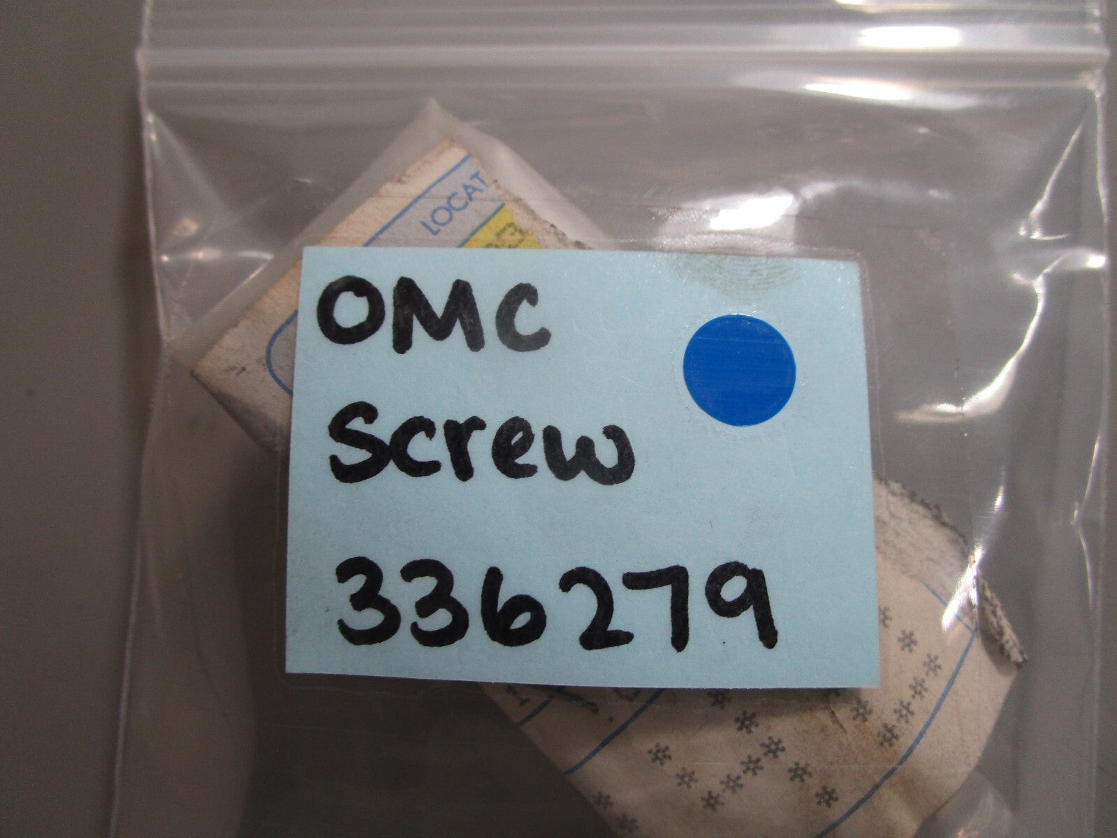 *NEW OEM* 0810 OMC Johnson Evinrude Screw 336279 0336279