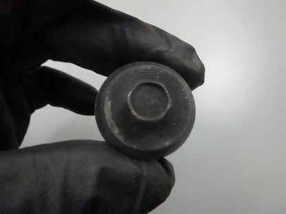 *NEW OEM* 0810 Cummins Isolator Cap 3959400