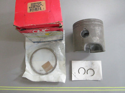 *NEW OEM* 0820 OMC Johnson Evinrude Piston & Ring Assy 436734 0436734