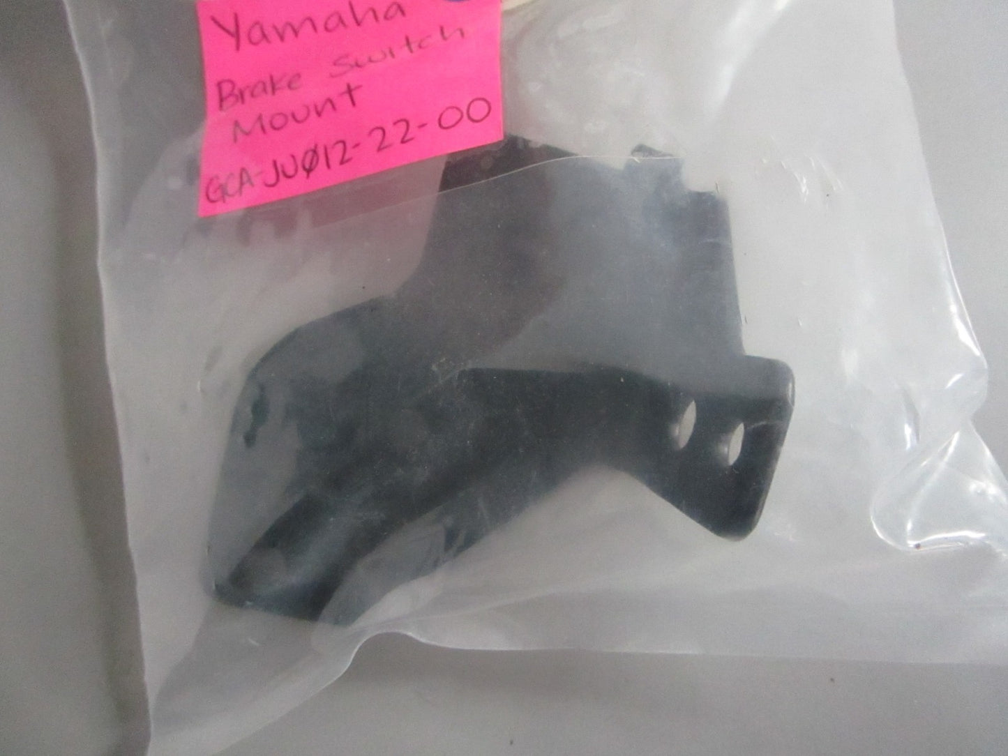 NEW OEM GCA-JU012-22-00 Yamaha Brake Switch Mount 0820