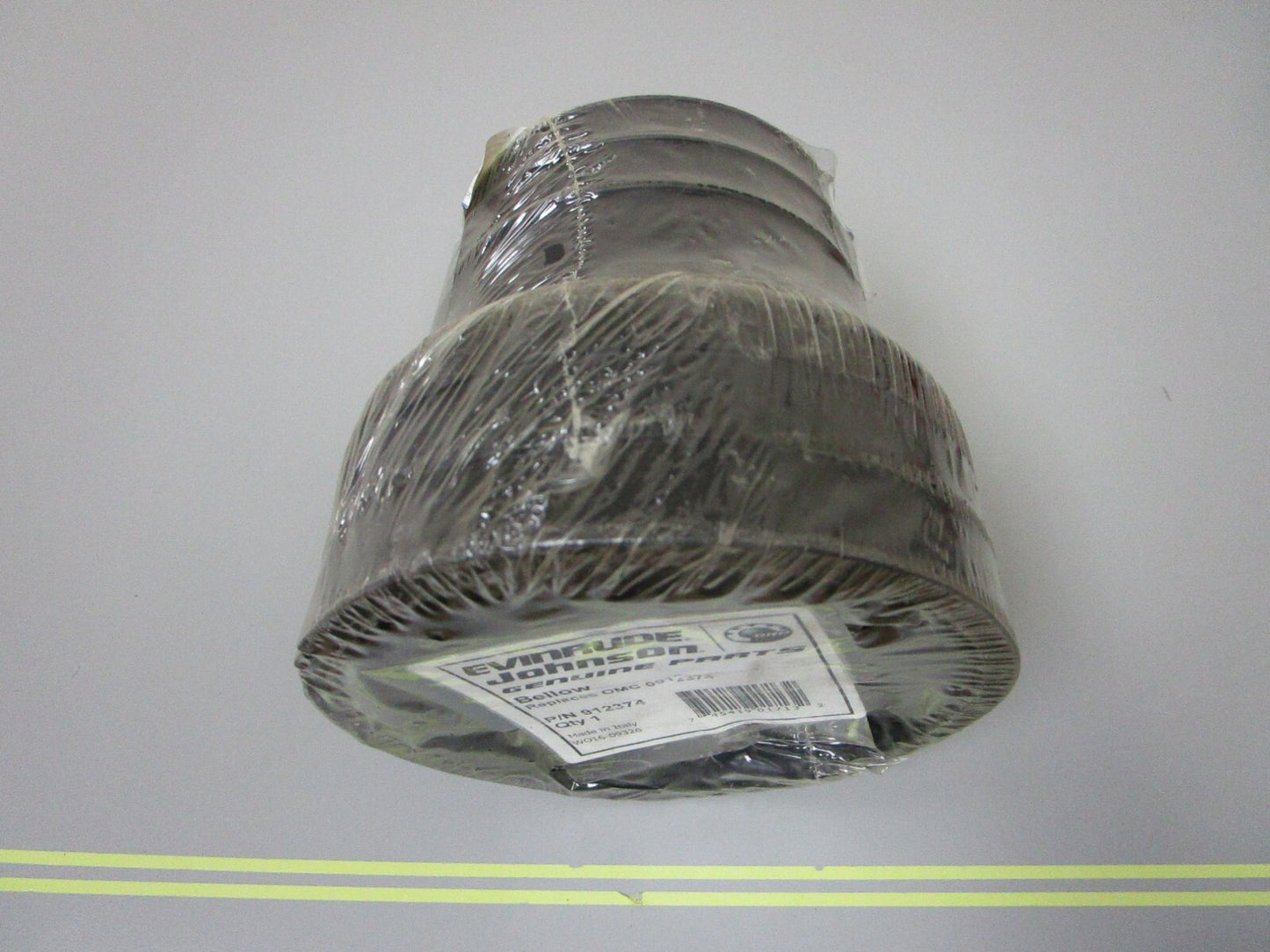 *NEW OEM* 0810 OMC Johnson Evinrude Exhaust Hose 912374 0912374