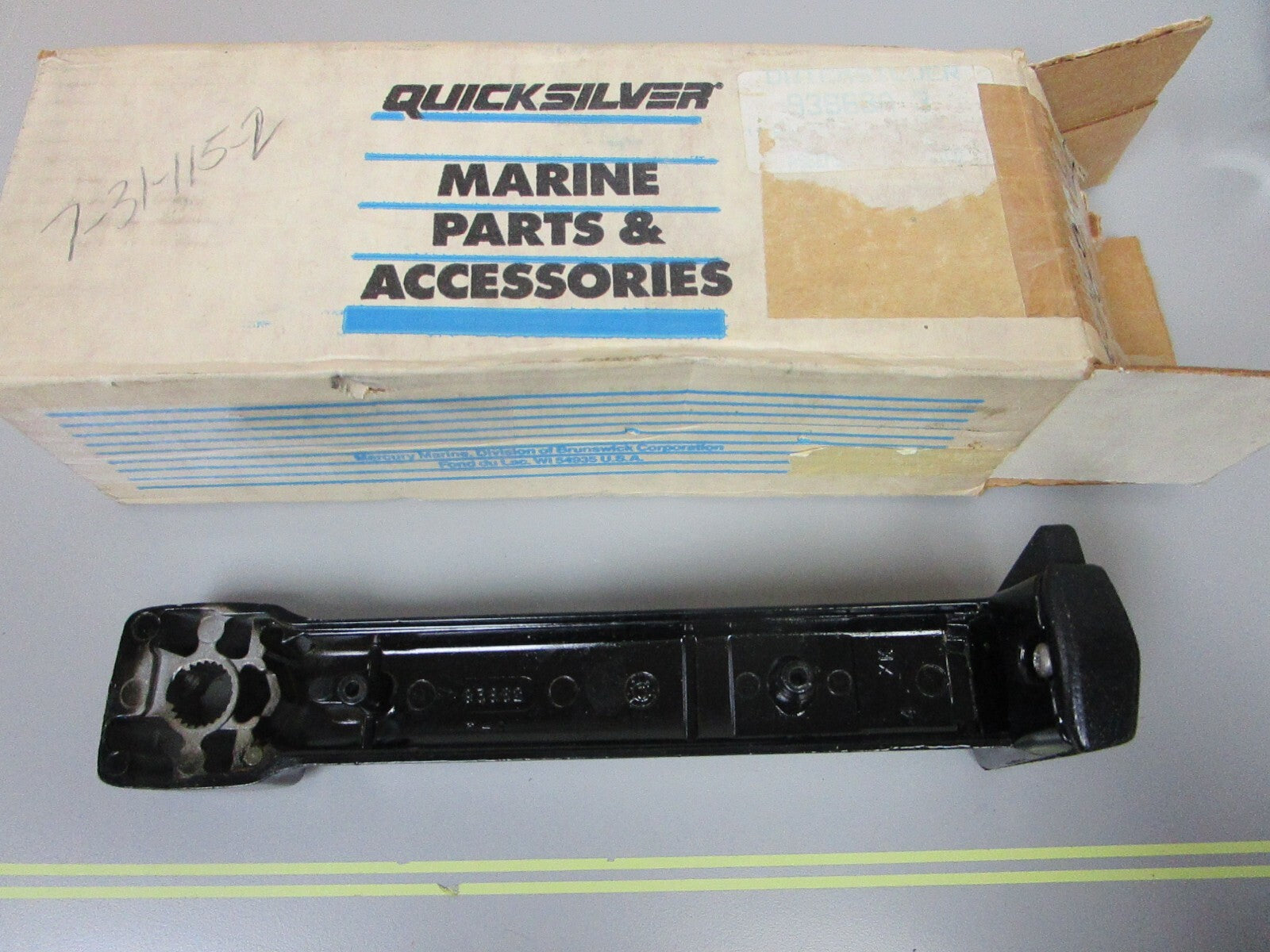 *NEW OEM* 0810 Mercury Quicksilver Control Handle 93863A3