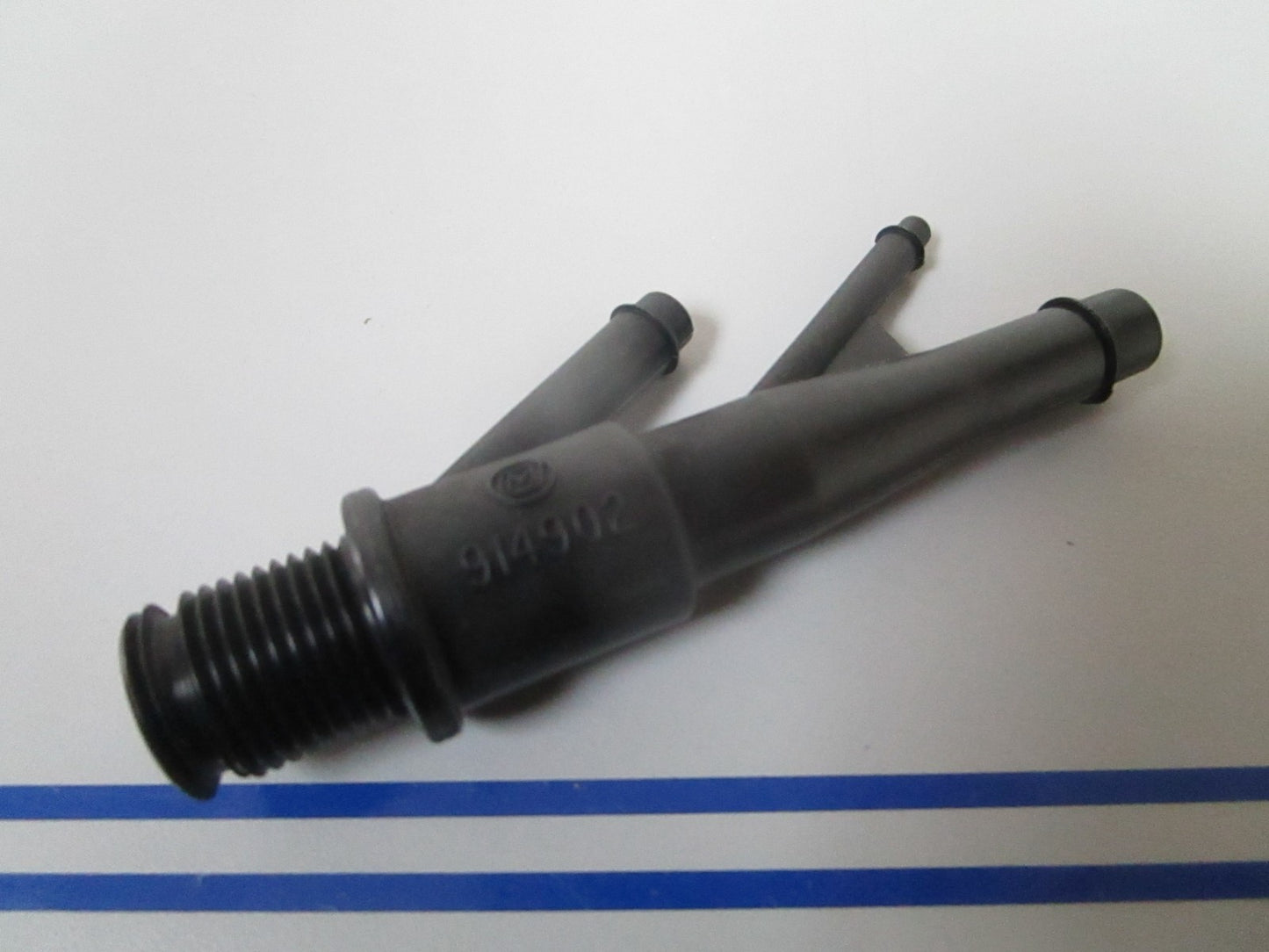 NEW OEM 914902 0914902 OMC Johnson Evinrude Aspirator Valve 0720