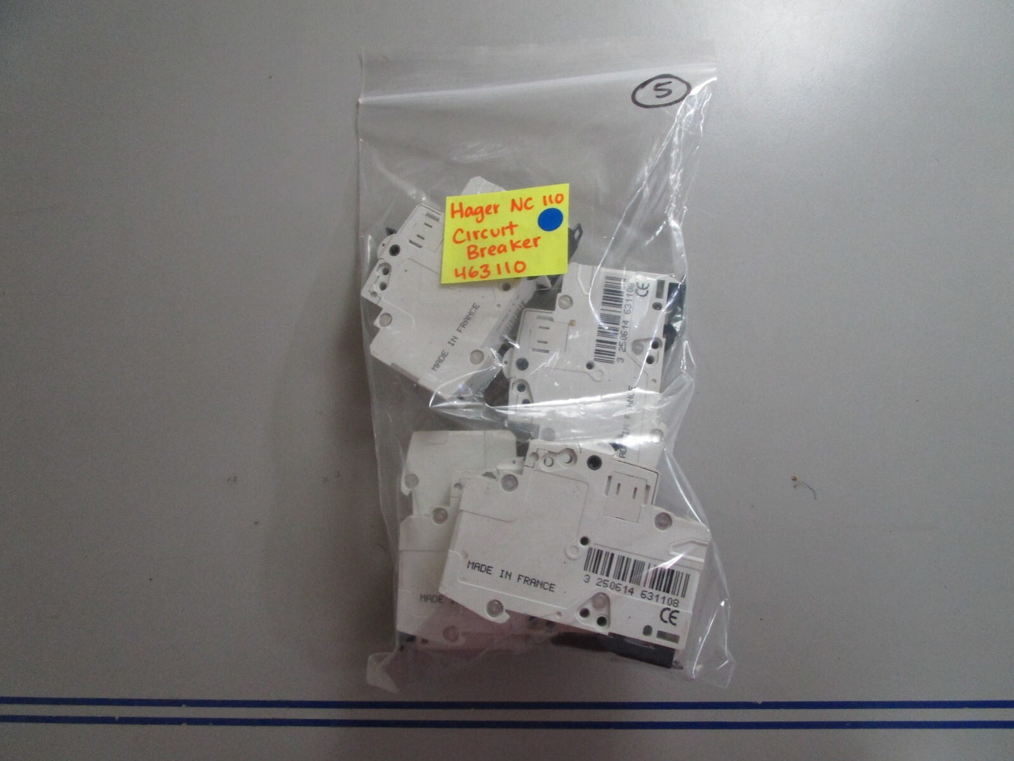 *NEW* 0810 Hager NC 110 Circuit Breaker 463110