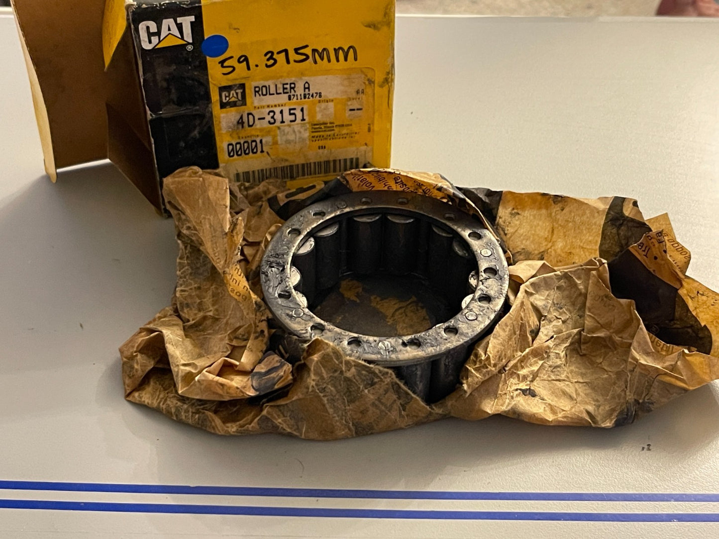 NEW OEM 4D-3151 CAT Caterpillar 59.375MM Roller Assembly 0720